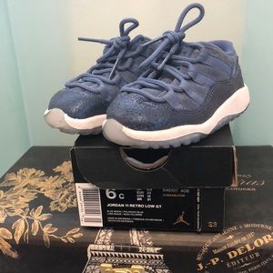 Jordan 11s toddler size 6